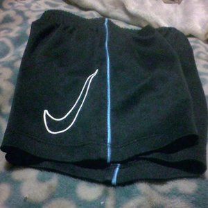 Boy 24m black sports shorts